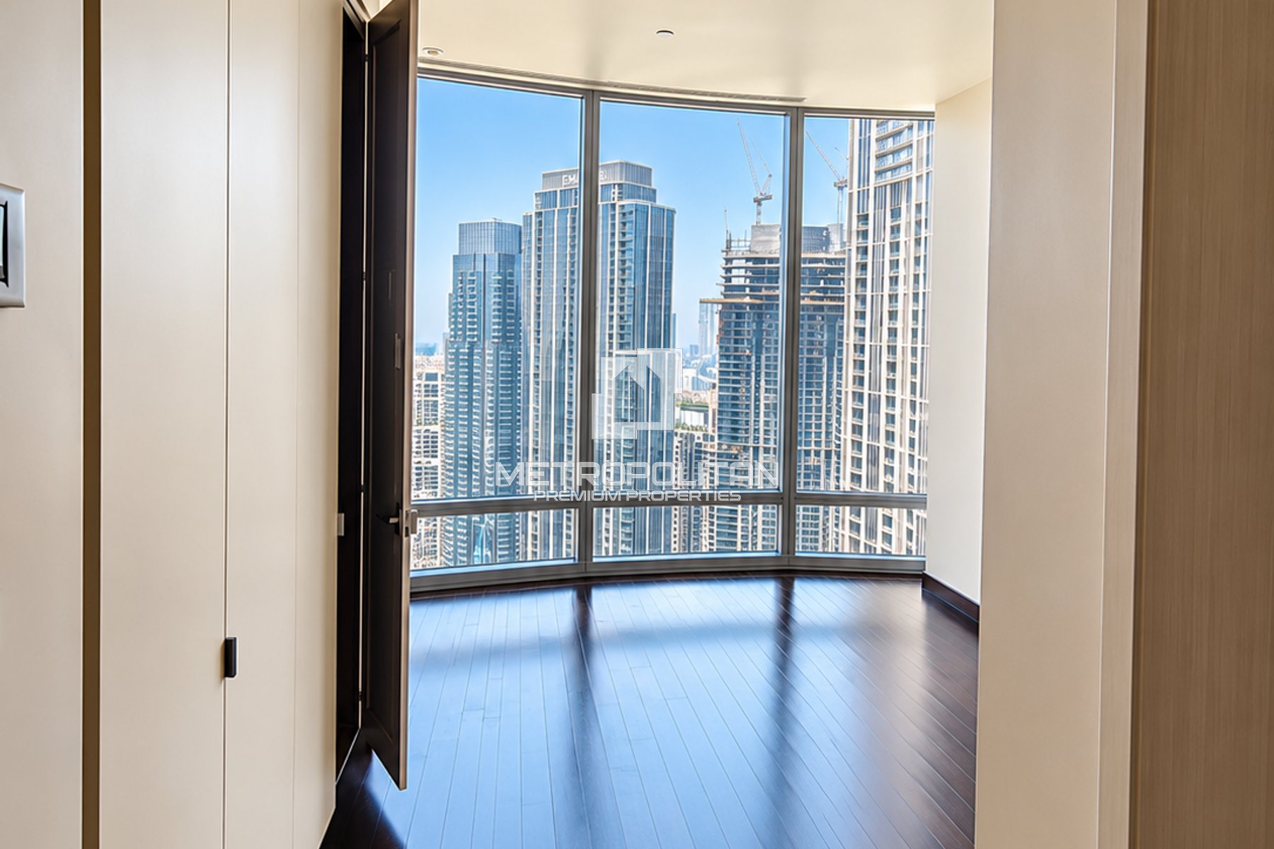 High Floor | Amazing Opera View | Unfurnished