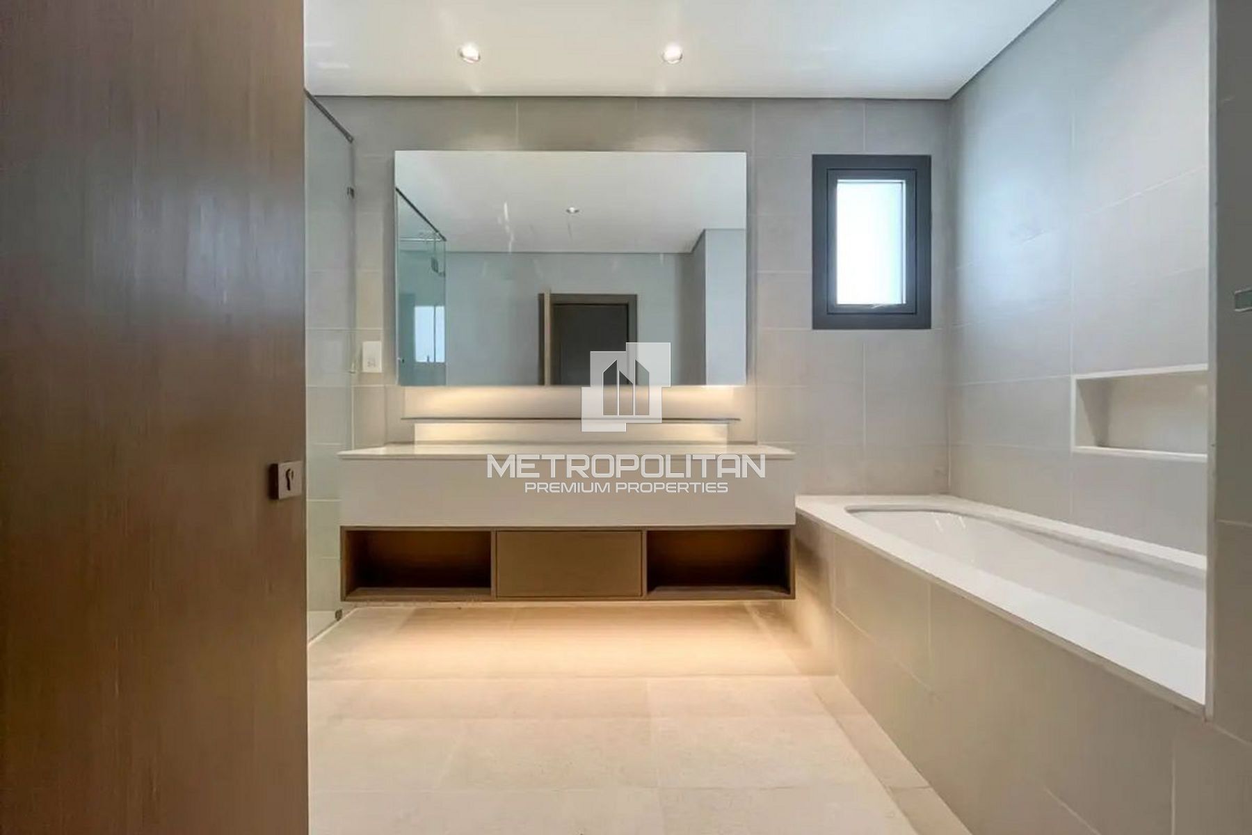 Brand New | 6-Bedroom Villa on the Lagoons