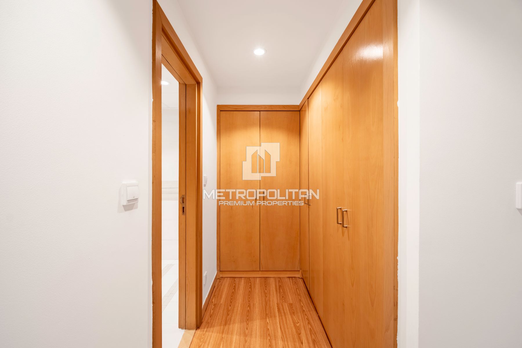 Image - Blakely Tower, Dubai Marina, Dubai | Project - شقة