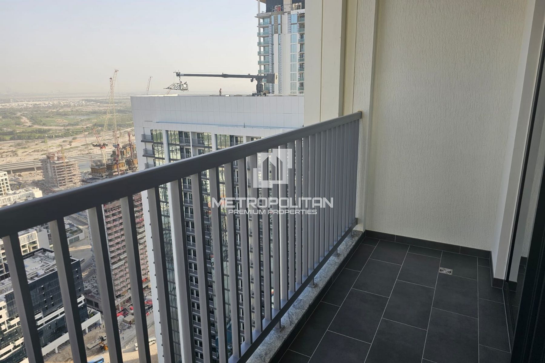 Image - The Crest, Mohammed Bin Rashid City, Dubai | Project - شقة