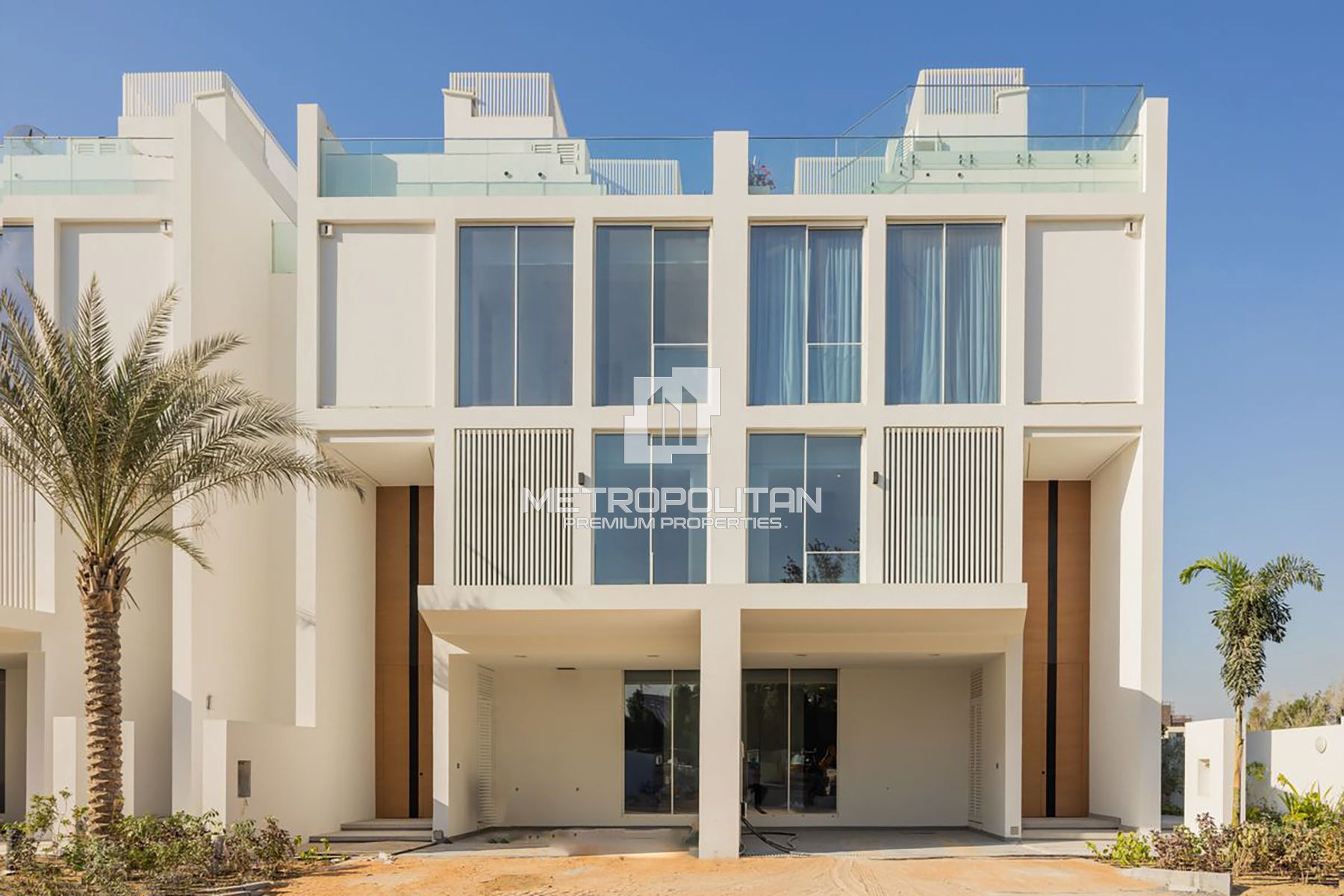 阿尔巴拉里4卧室联排别墅出租 – MPR-6932 photo-1