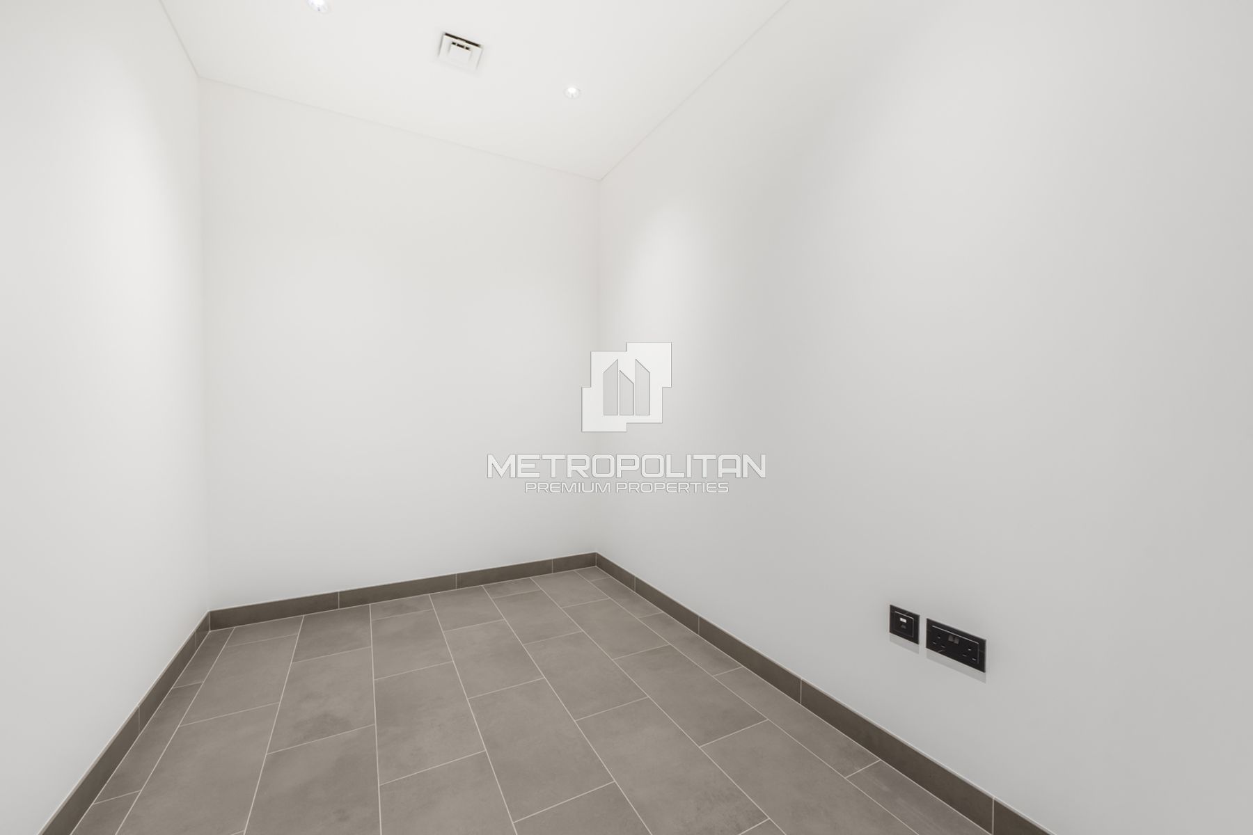 From 1st July 1 Bedroom With Study | Unfurnished