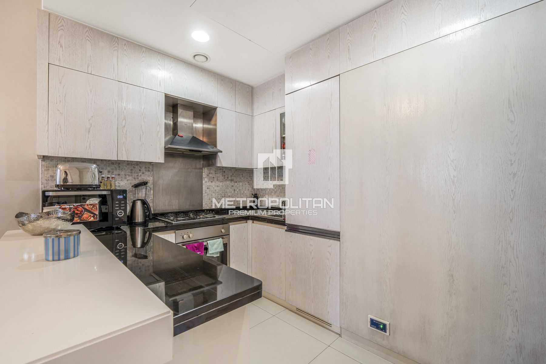 1BR Apartment for Rent in Downtown Dubai – MPR-7142