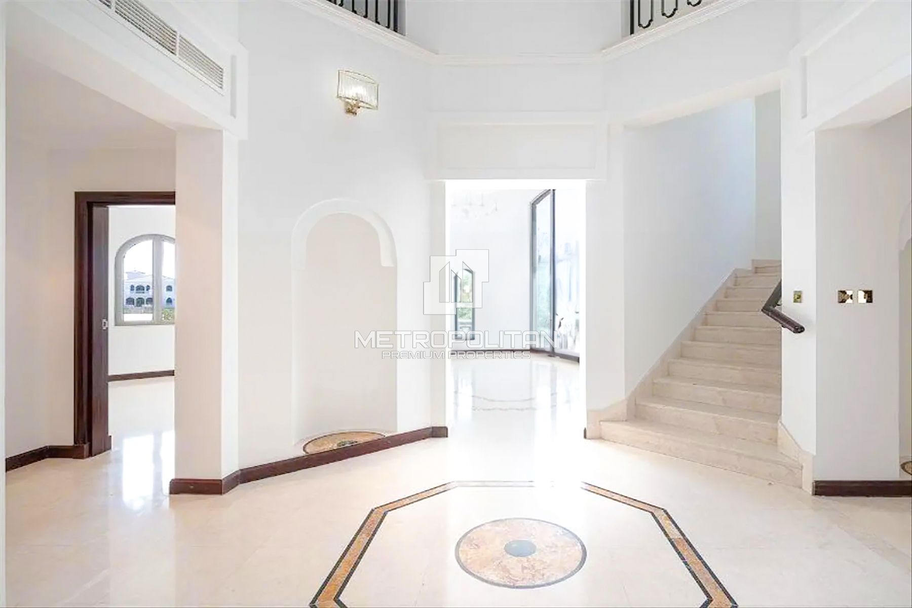 Image - Garden Homes Frond E, Palm Jumeirah, Dubai | Project - Villa