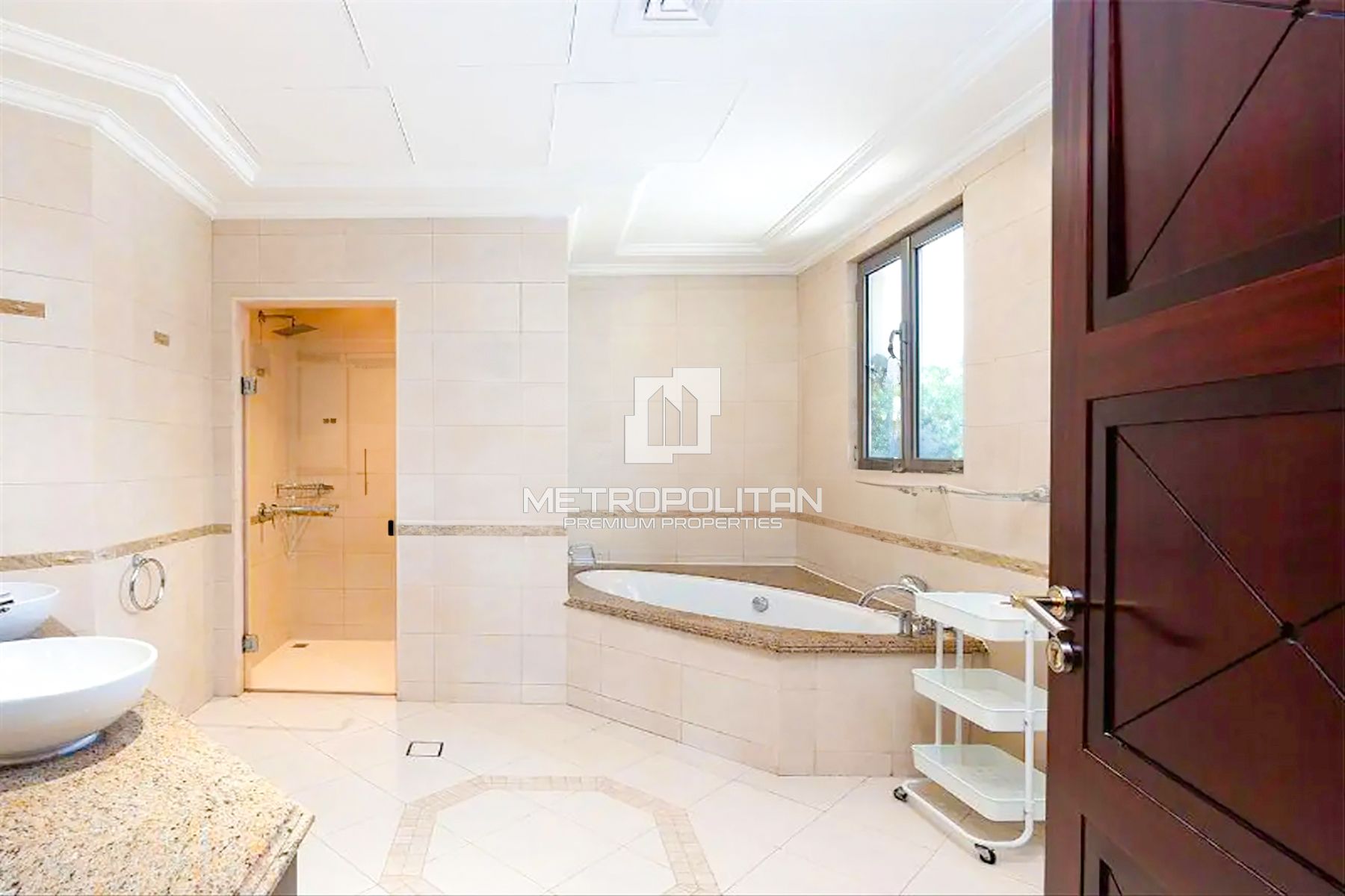 Image - Garden Homes Frond E, Palm Jumeirah, Dubai | Project - Villa