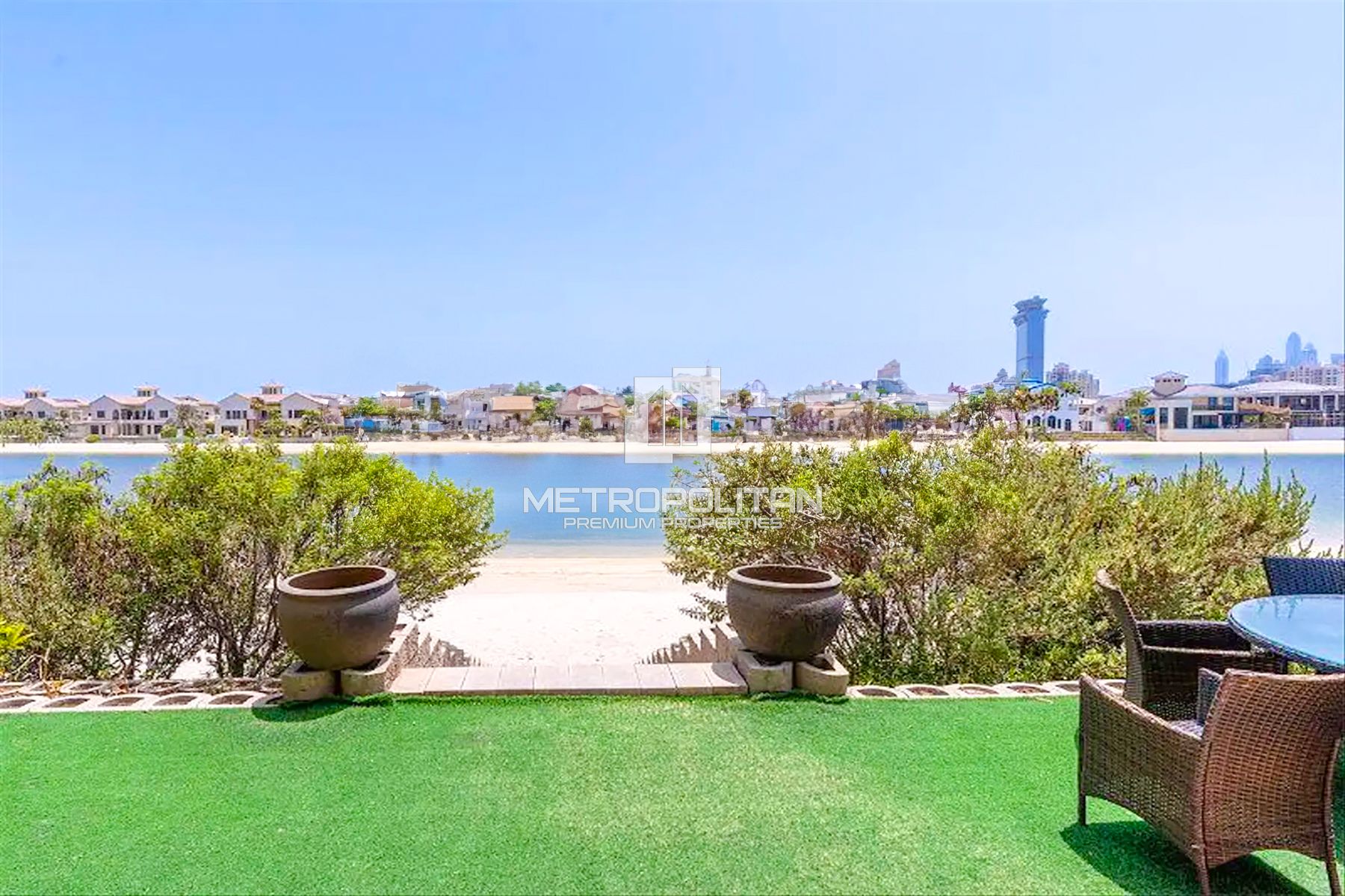 Image - Garden Homes Frond E, Palm Jumeirah, Dubai | Project - Villa