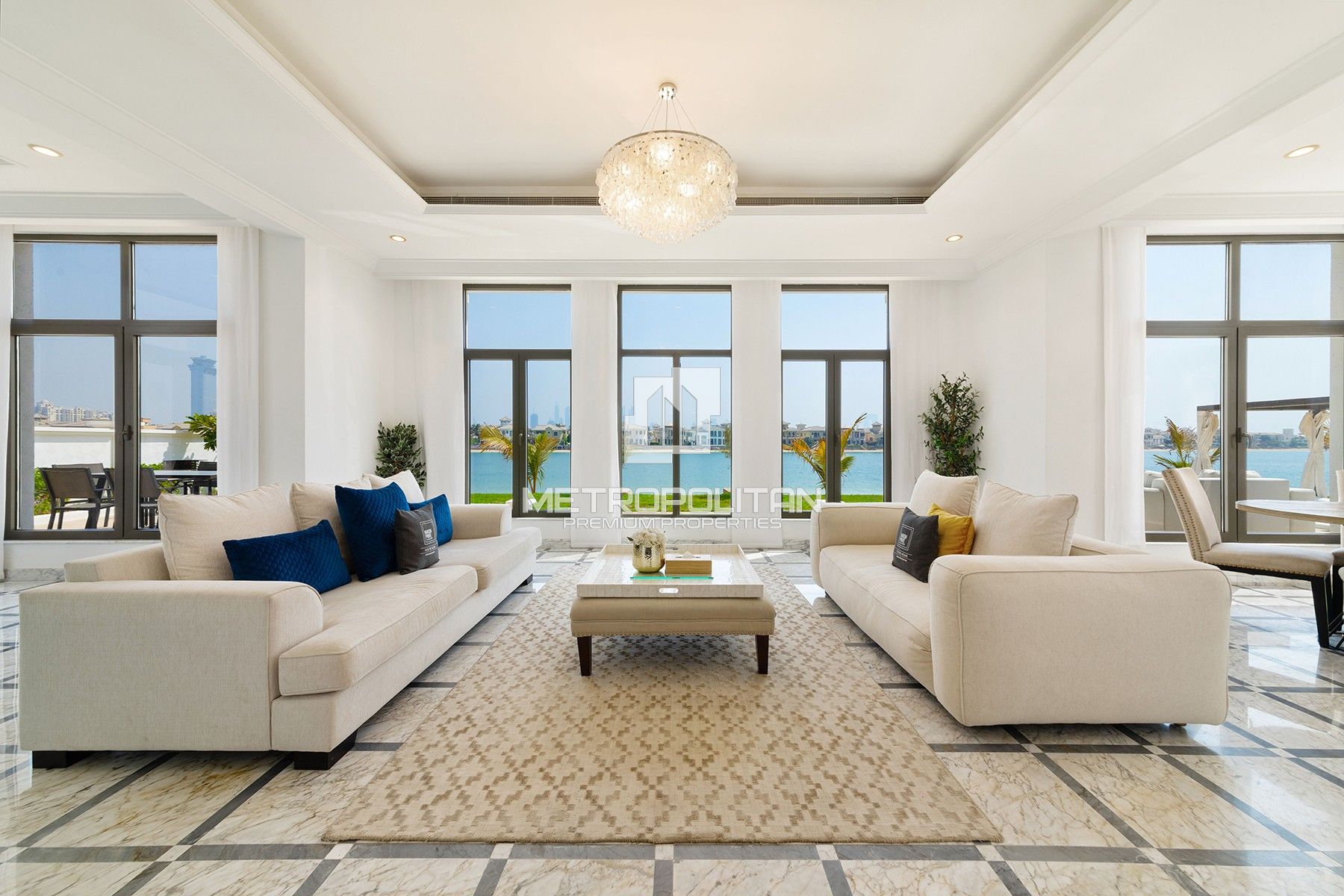 Image - Signature Villas Frond K, Palm Jumeirah, Dubai | Project - Villa
