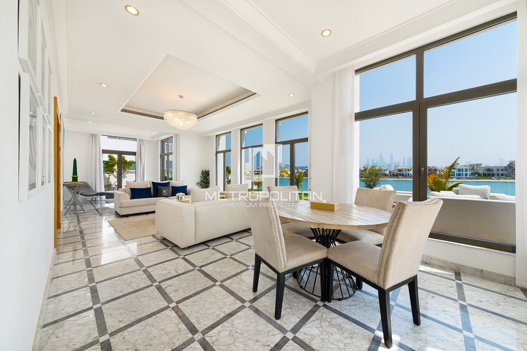 Image - Signature Villas Frond K, Palm Jumeirah, Dubai | Project - Villa