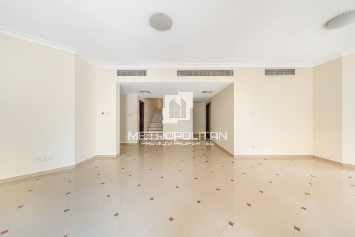 4BR Villa for Rent in Dubai Land – MPR-7355 photo-0
