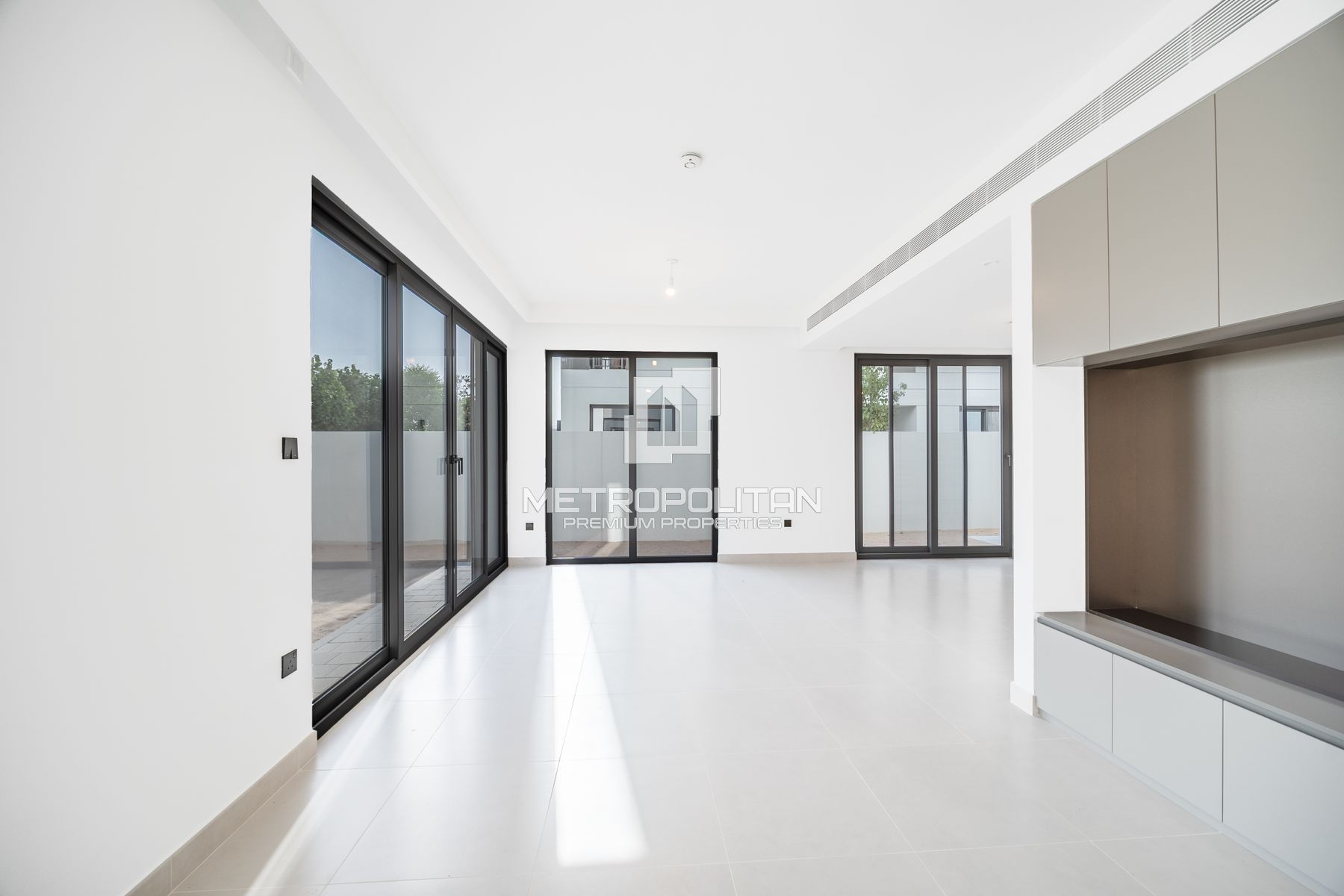 4BR Villa for Rent in Tilal Al Ghaf – MPR-7378 photo-4