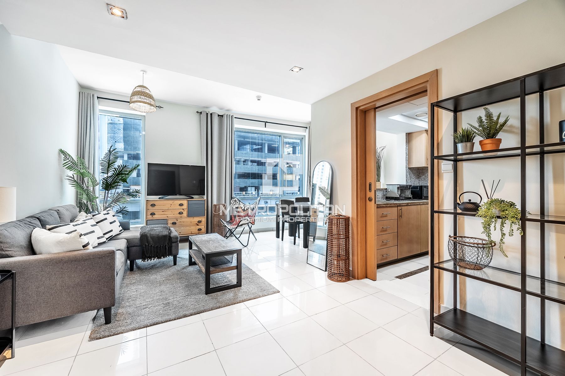 Stylish 1 Bedroom | Spacious| Available April 4