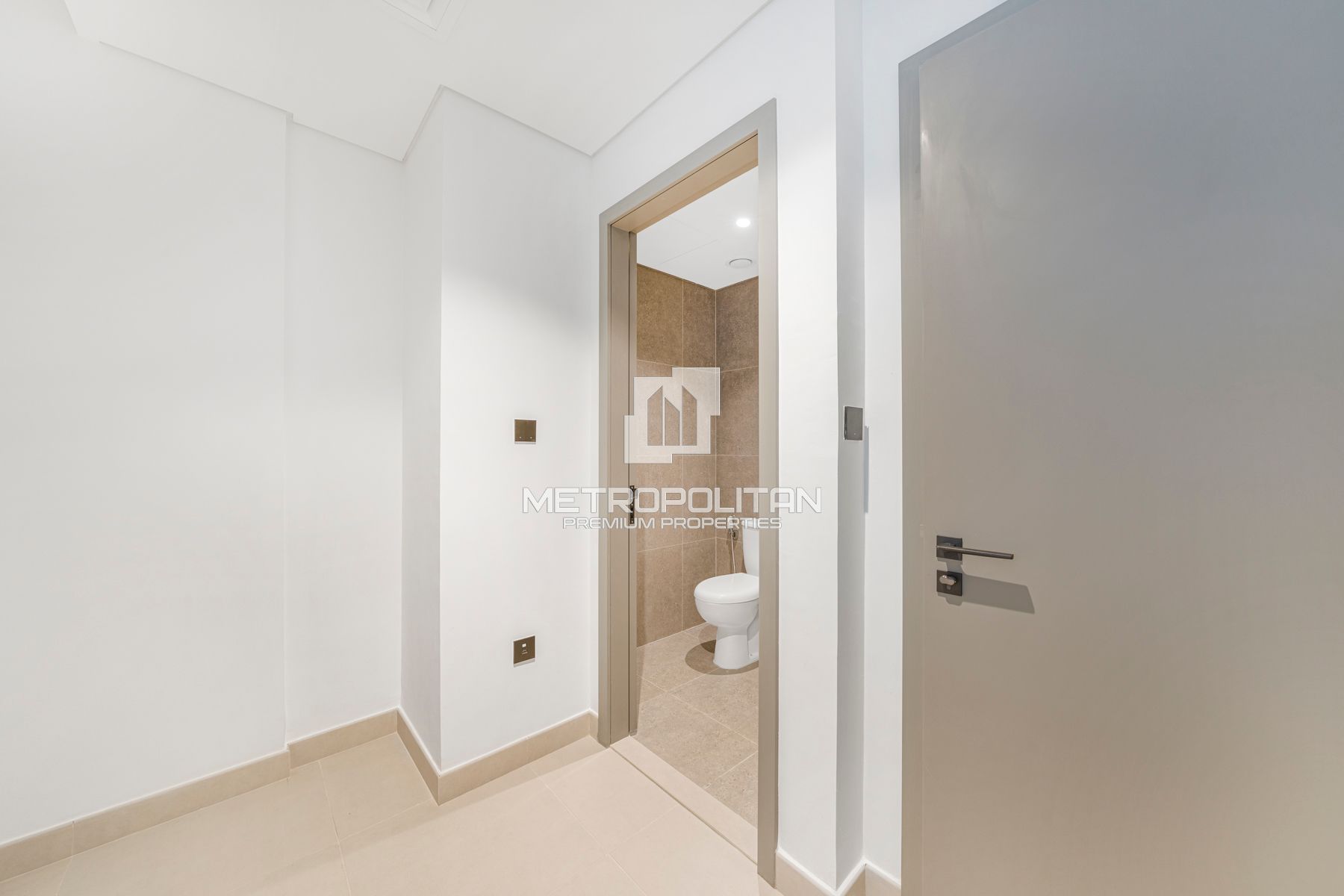 4BR Townhouse for Rent in Tilal Al Ghaf – MPR-7397 photo-4
