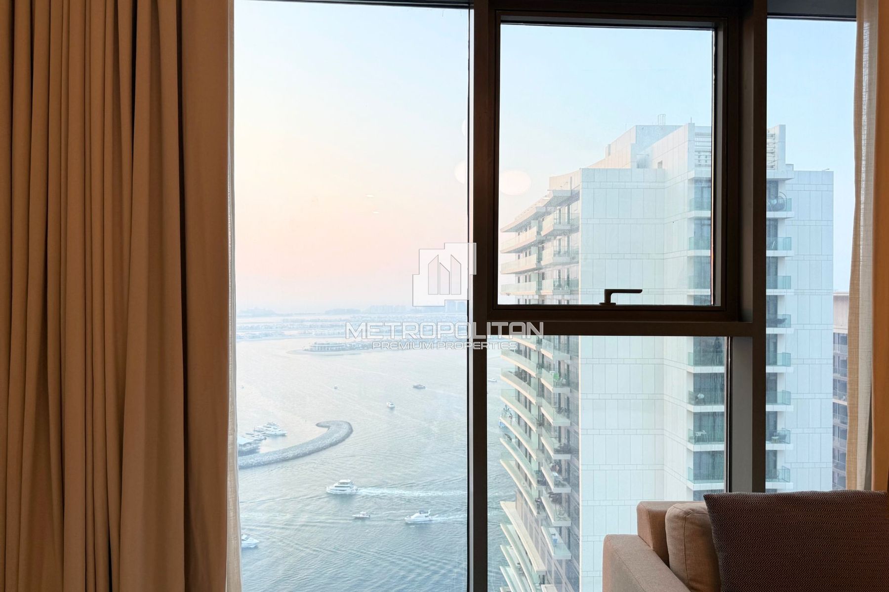 High Floor| Palm View| Multiple Cheques| Furnished