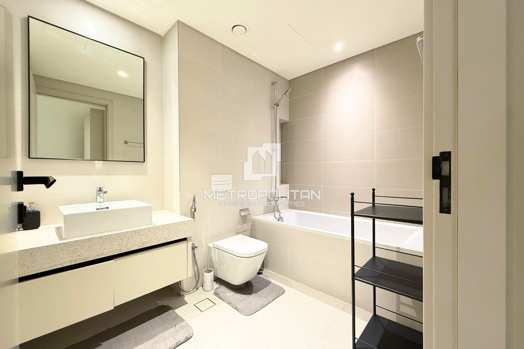 High Floor| Palm View| Multiple Cheques| Furnished