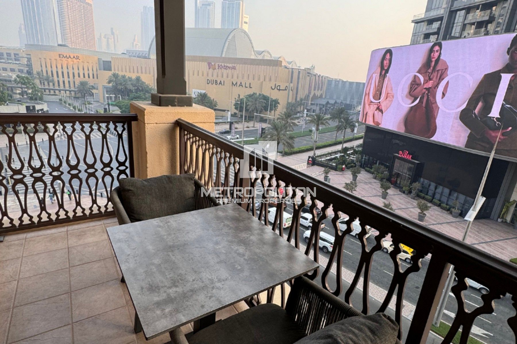 Image - Yansoon 3, Old Town, Dubai | Project - Appartement