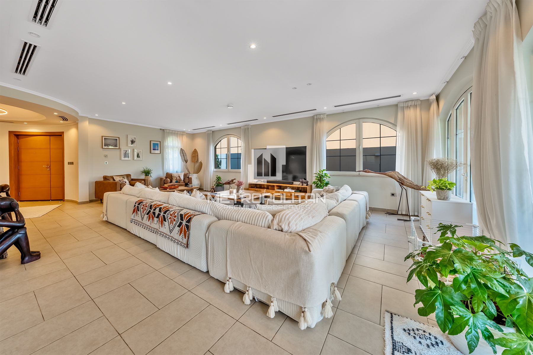 5BR Villa for Rent in Jumeirah Park – MPR-7584 photo-4