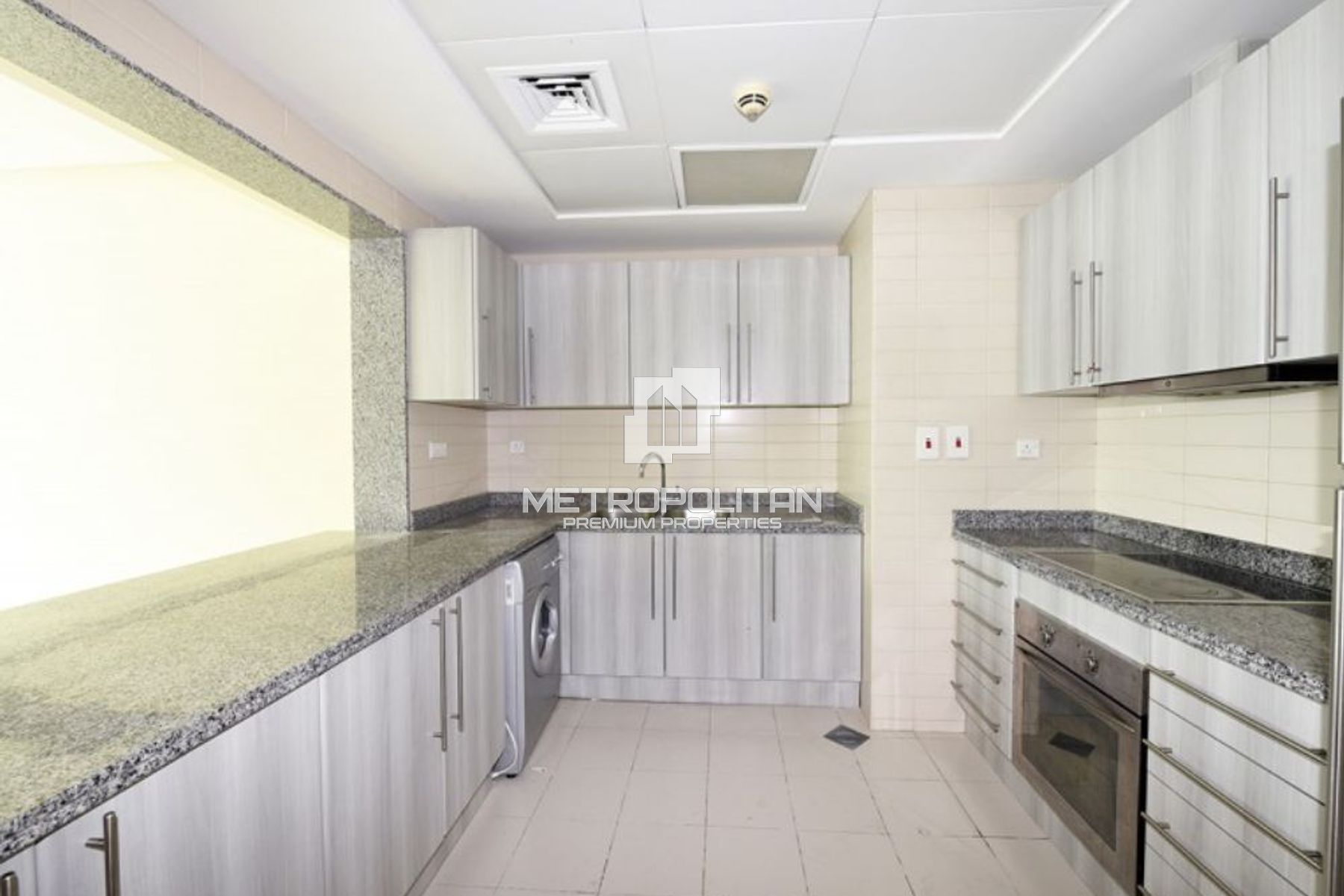1BR Apartment for Rent in Madina Tower, Jumeirah Lake Towers - MPR-7677