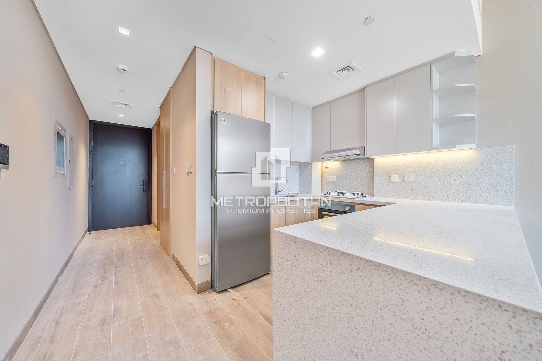 Studio-Apartment zur Miete in Living Legends – MPR-7782 photo-2