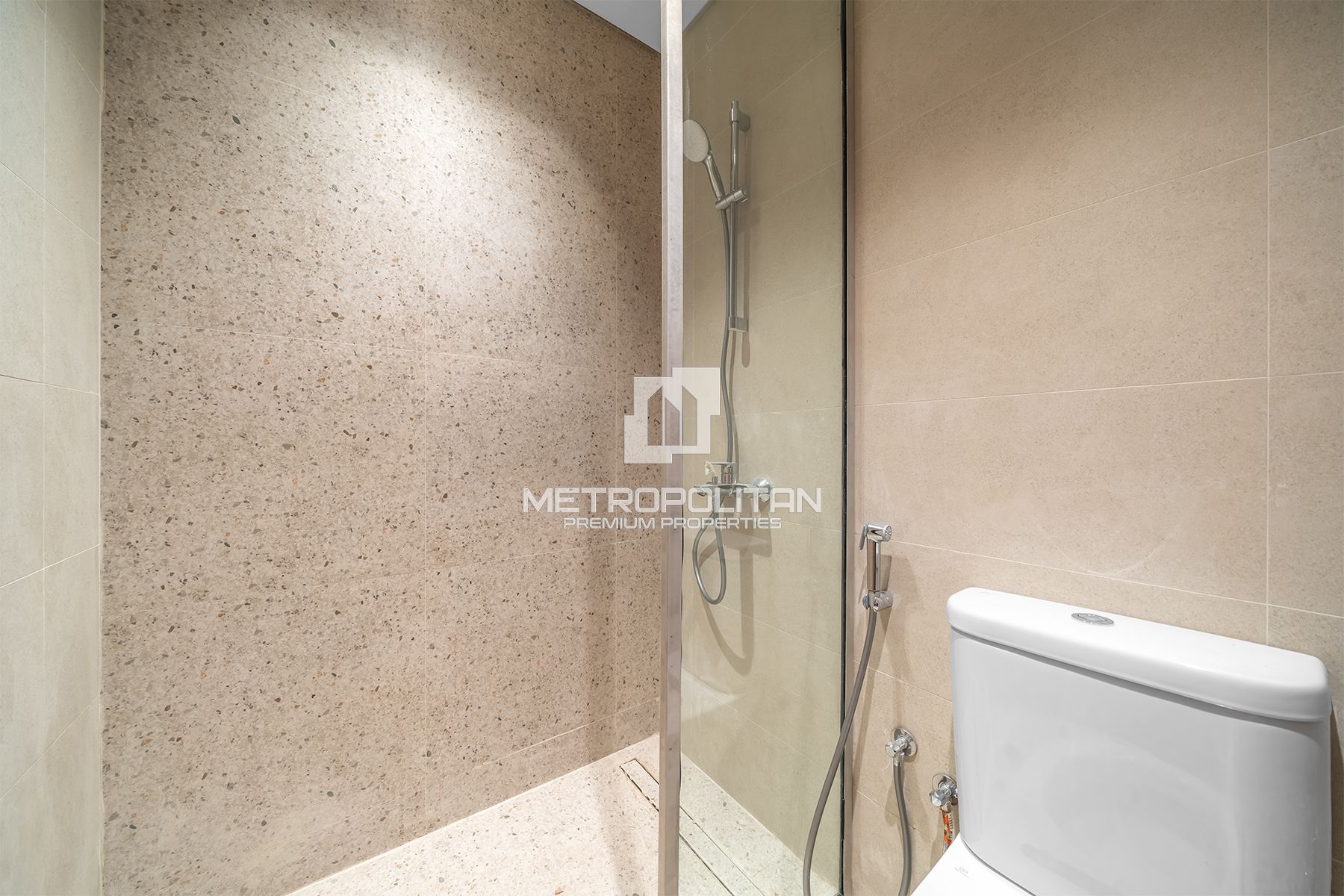 3-Zimmer-Wohnung zur Miete in Living Legends – MPR-7784 photo-14