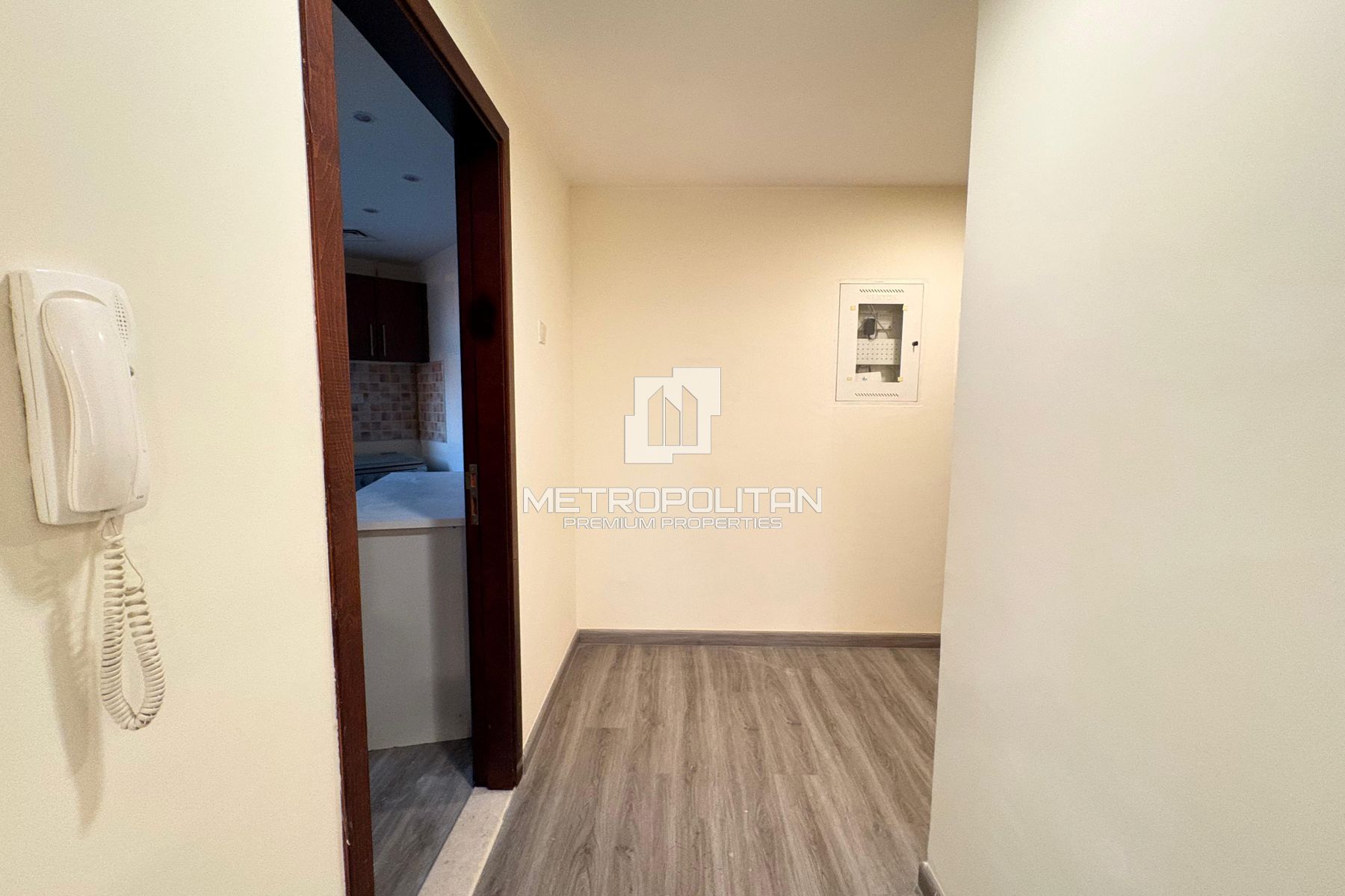 شقة بغرفة نوم واحدة للإيجار في الخليج التجاري – MPR-7850 photo-12