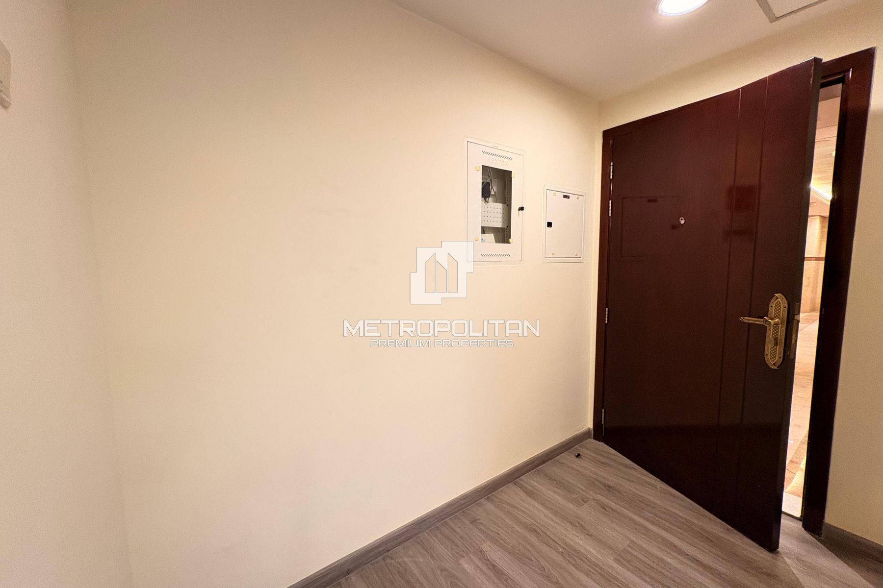 شقة بغرفة نوم واحدة للإيجار في الخليج التجاري – MPR-7850 photo-8