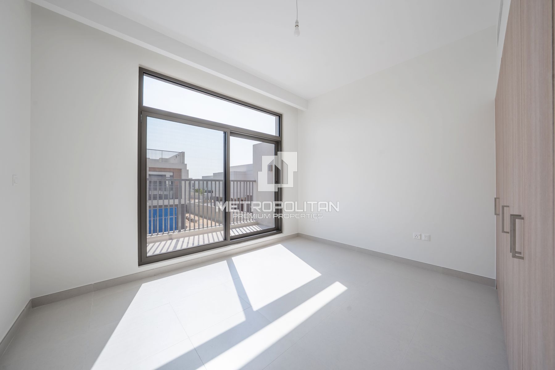 Spacious Layout | Modern | Great Community photo-12