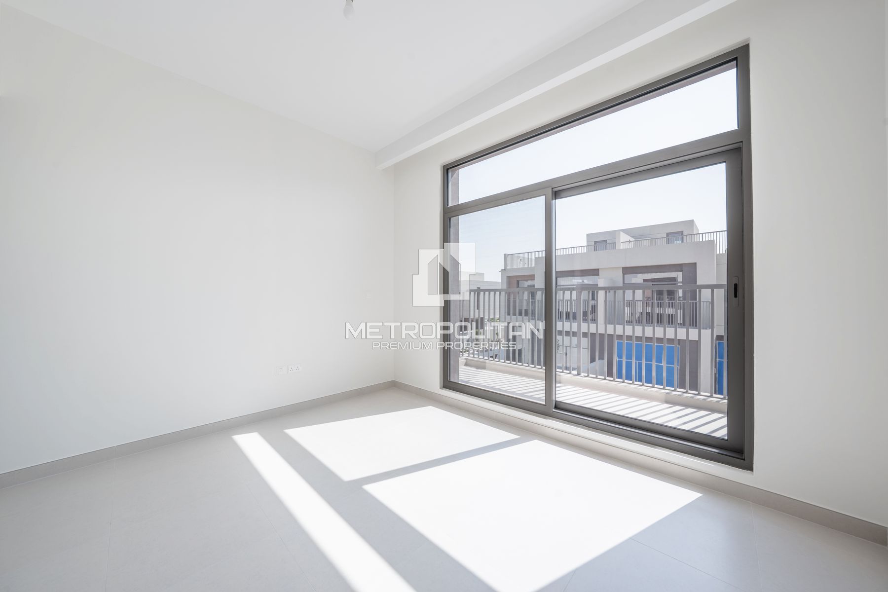 Spacious Layout | Modern | Great Community photo-14