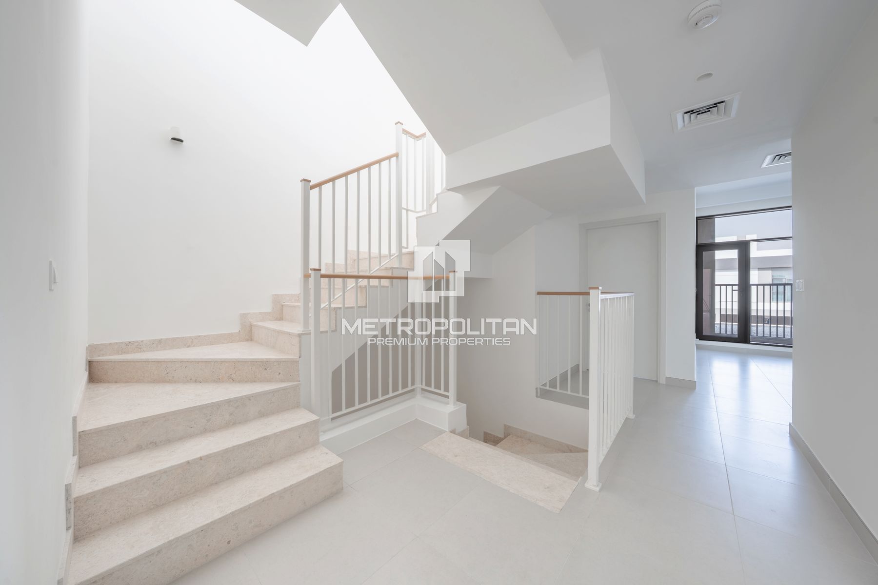 Spacious Layout | Modern | Great Community photo-15