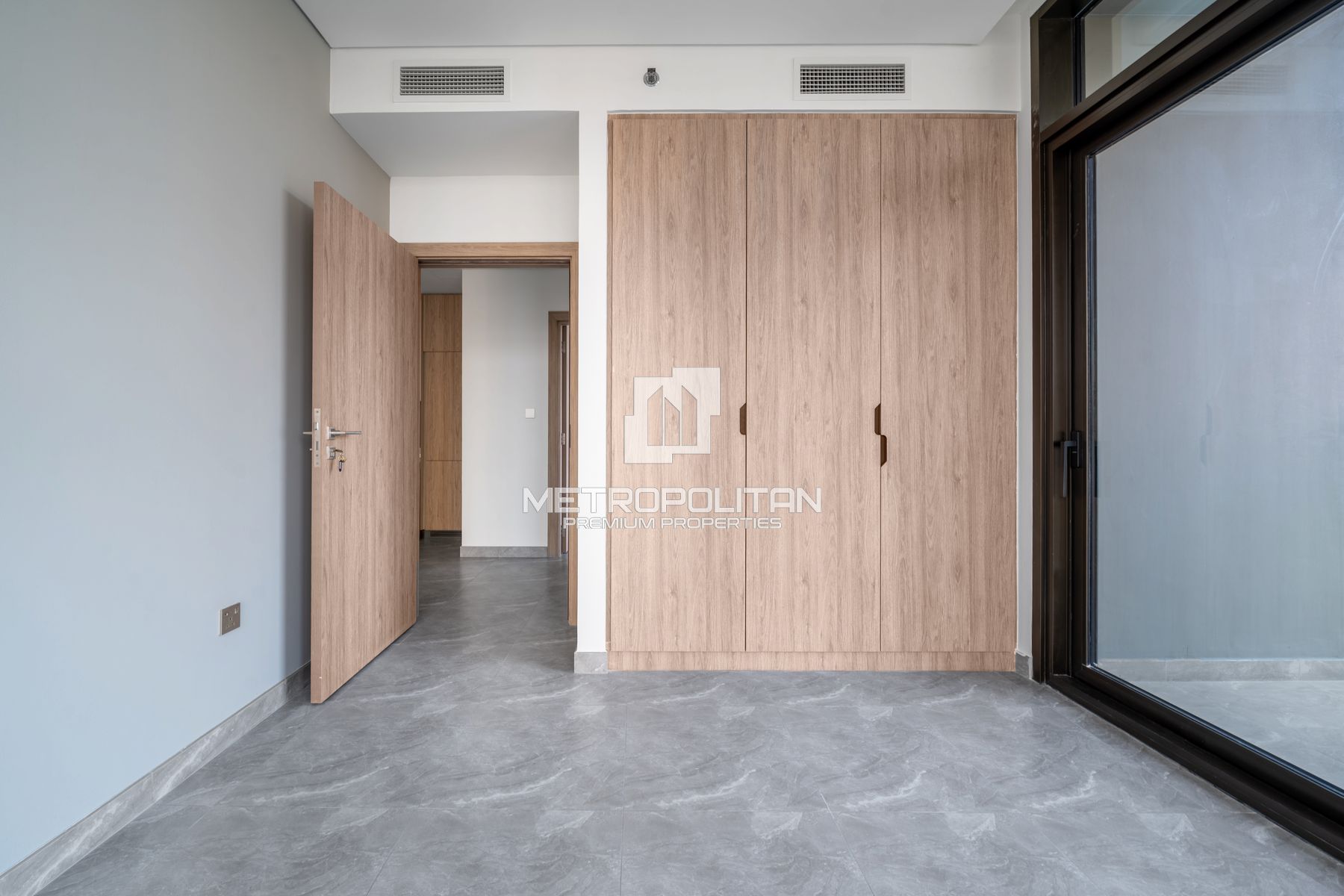 Unfurnished | Brand New | Burj Khalifa View photo-1