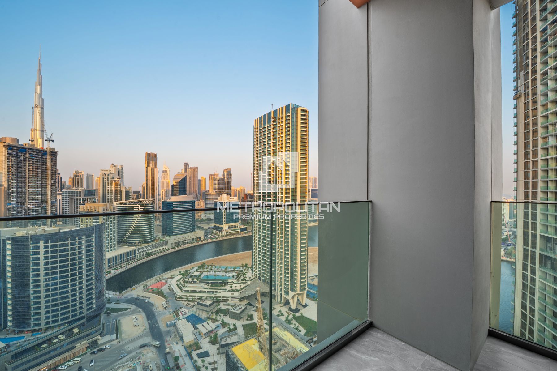 Unfurnished | Brand New | Burj Khalifa View photo-5
