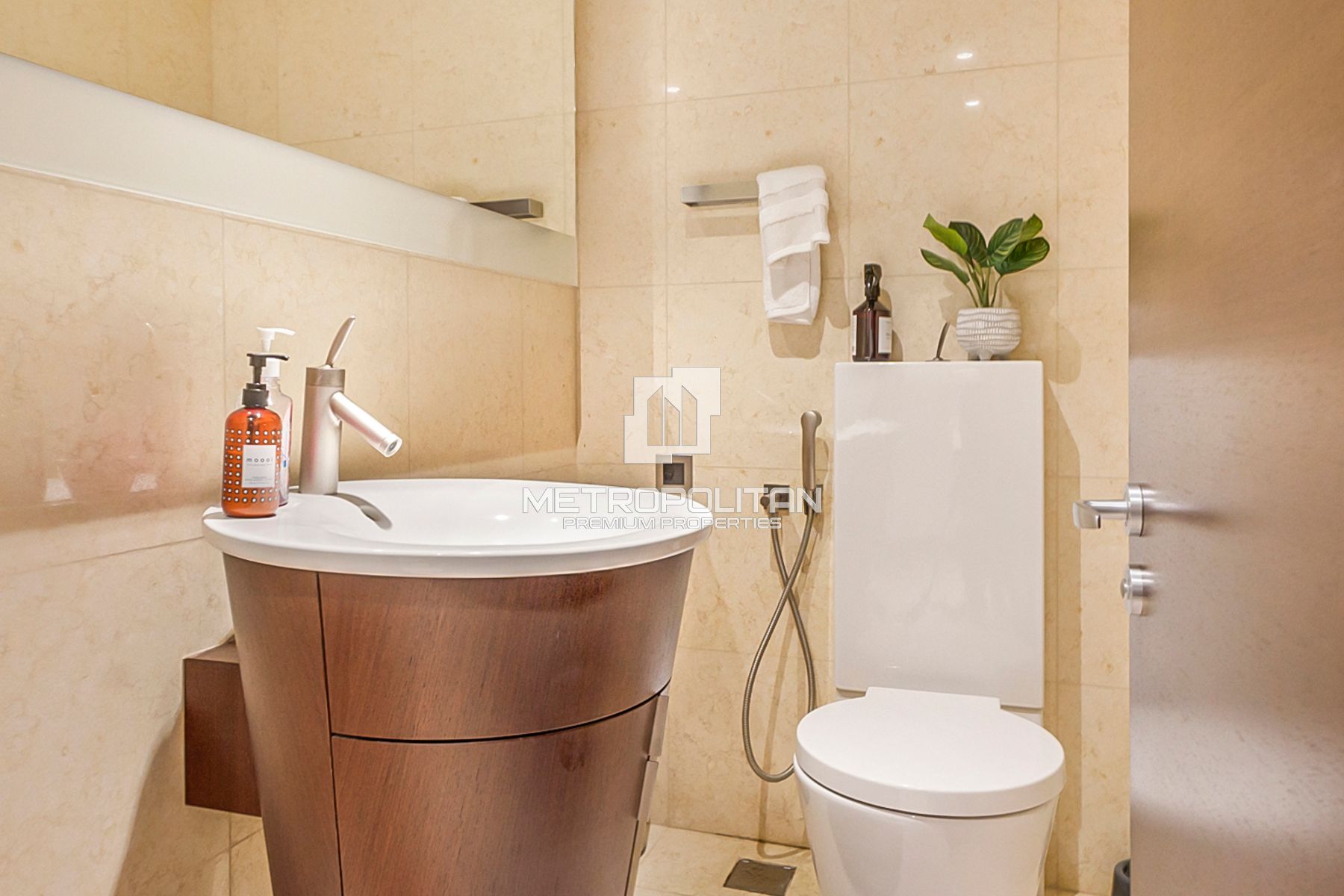 Image - Burj Khalifa Zone 2B, Downtown Dubai, Дубай | Project - Апартаменты