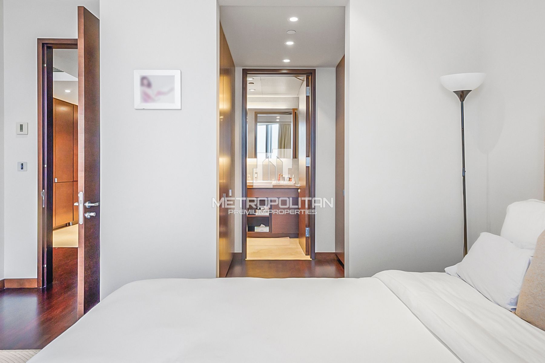 Image - Burj Khalifa Zone 2B, Downtown Dubai, Дубай | Project - Апартаменты