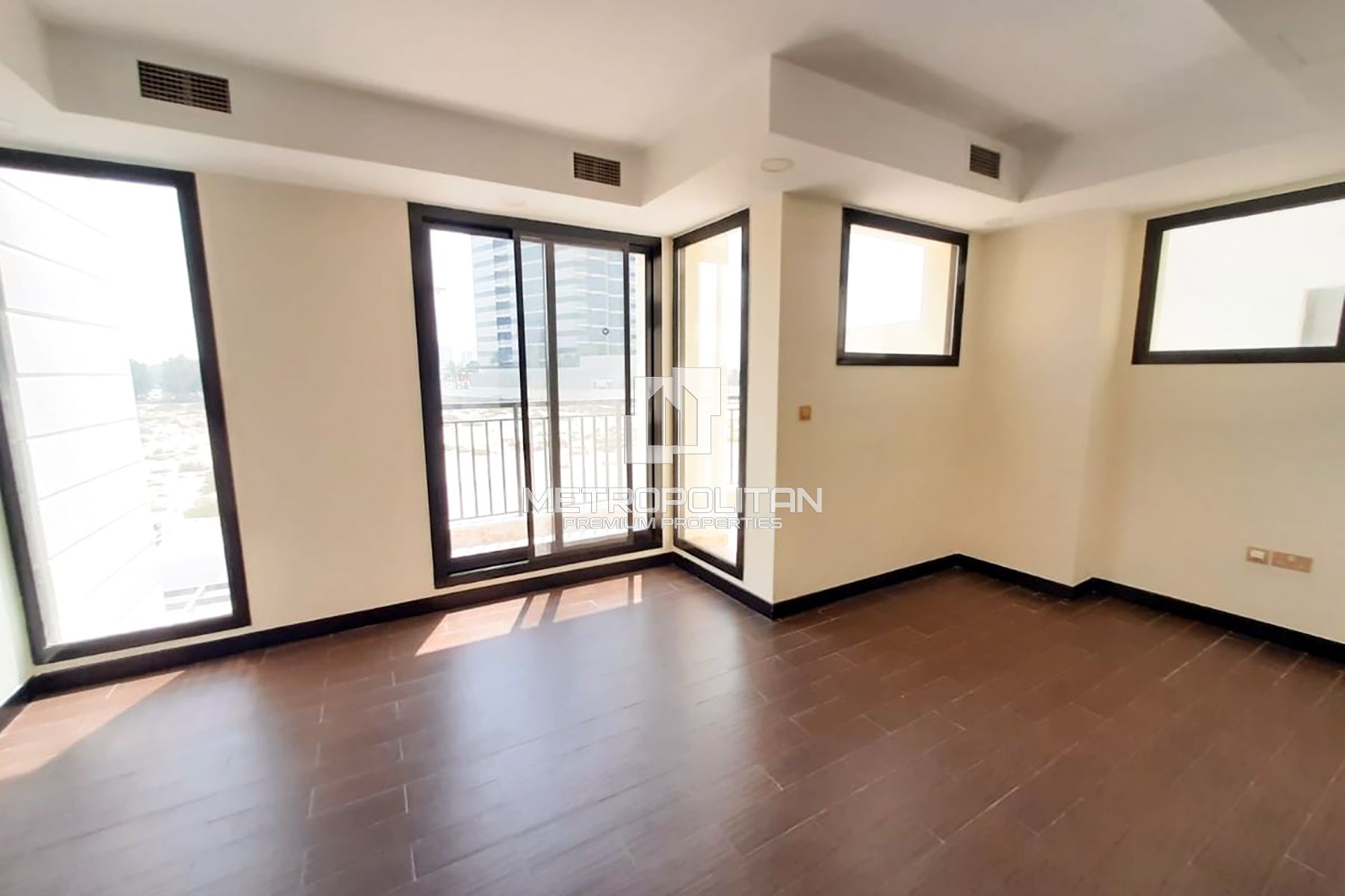 4BR Stadthaus zur Miete in Jumeirah Village Circle – MPR-8013 photo-17