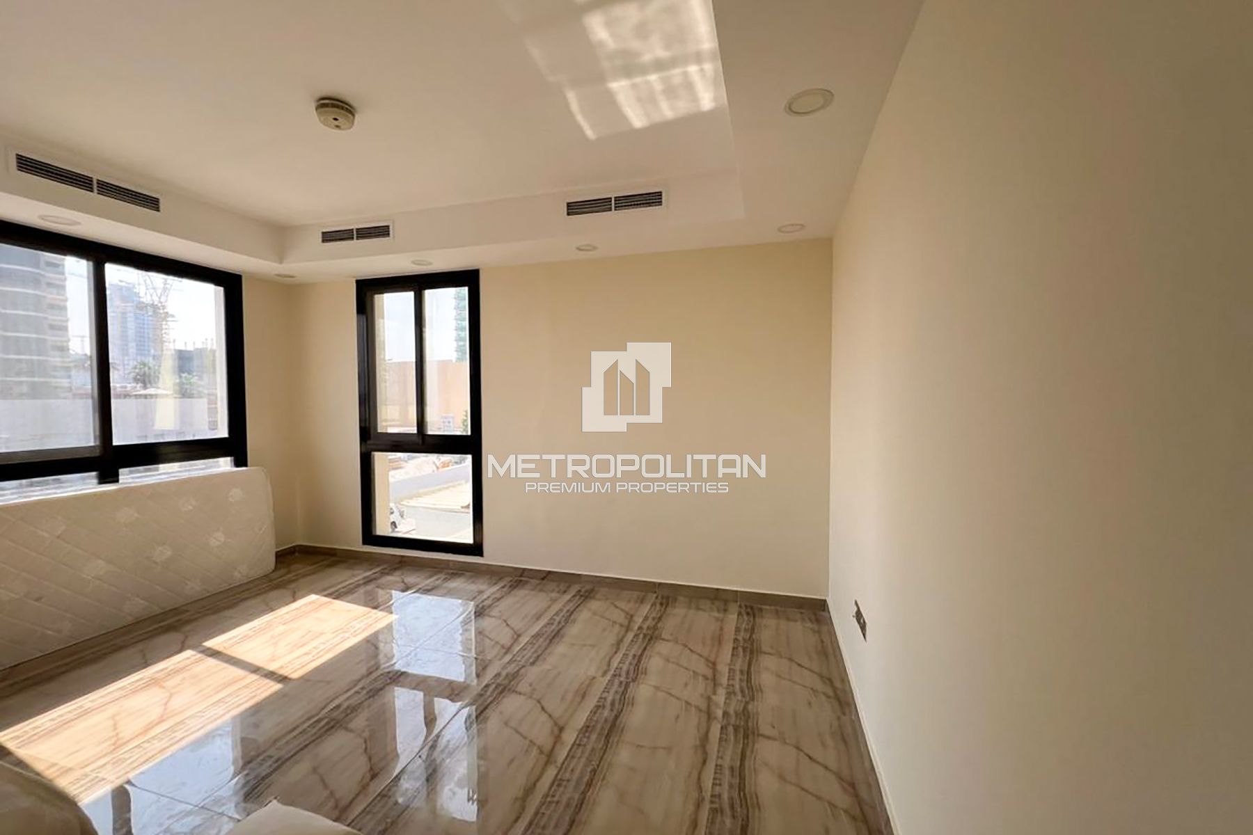4BR Stadthaus zur Miete in Jumeirah Village Circle – MPR-8013 photo-8