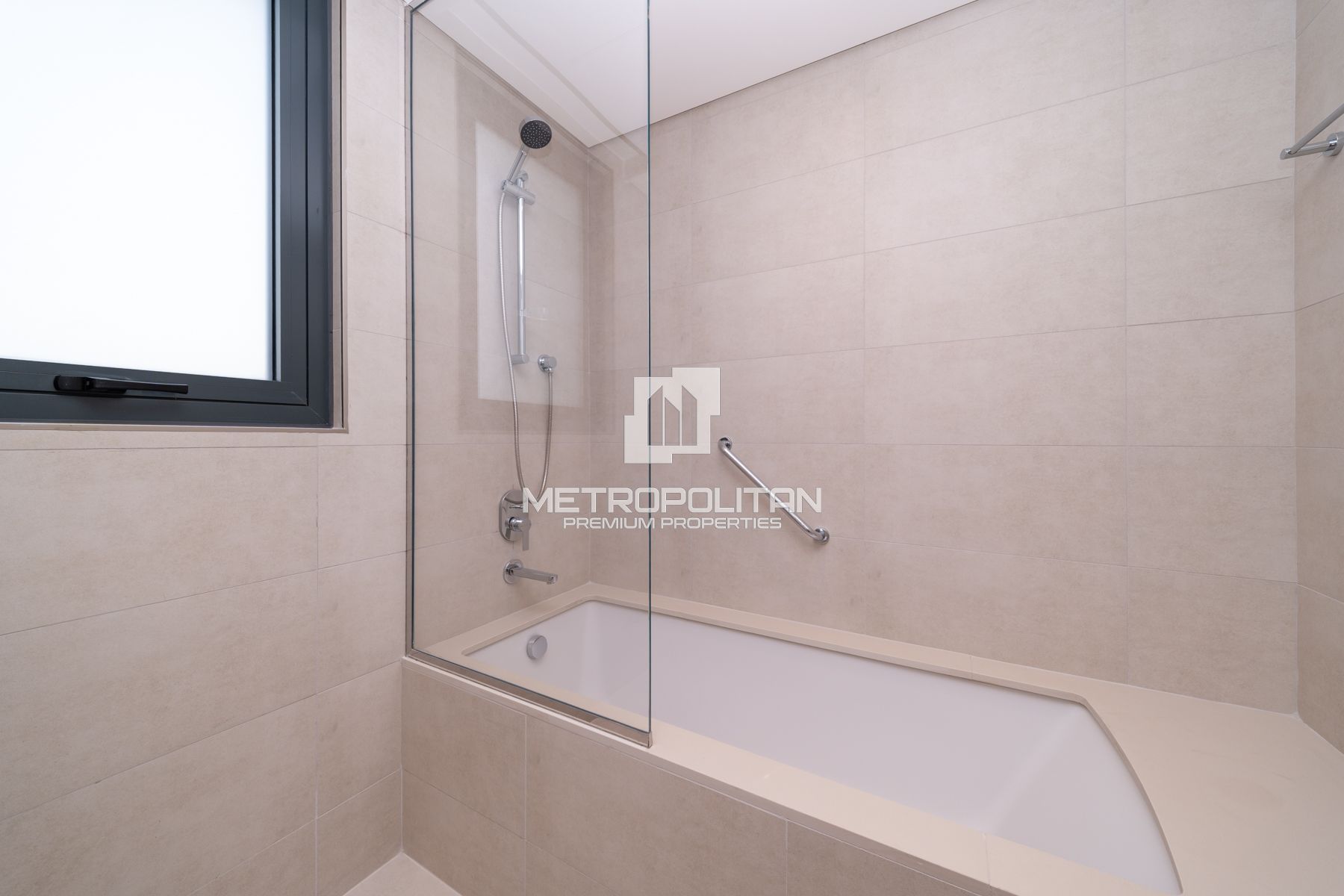 4-комнатная вилла в аренду в Arabian Ranches 3 – MPR-8023 photo-14