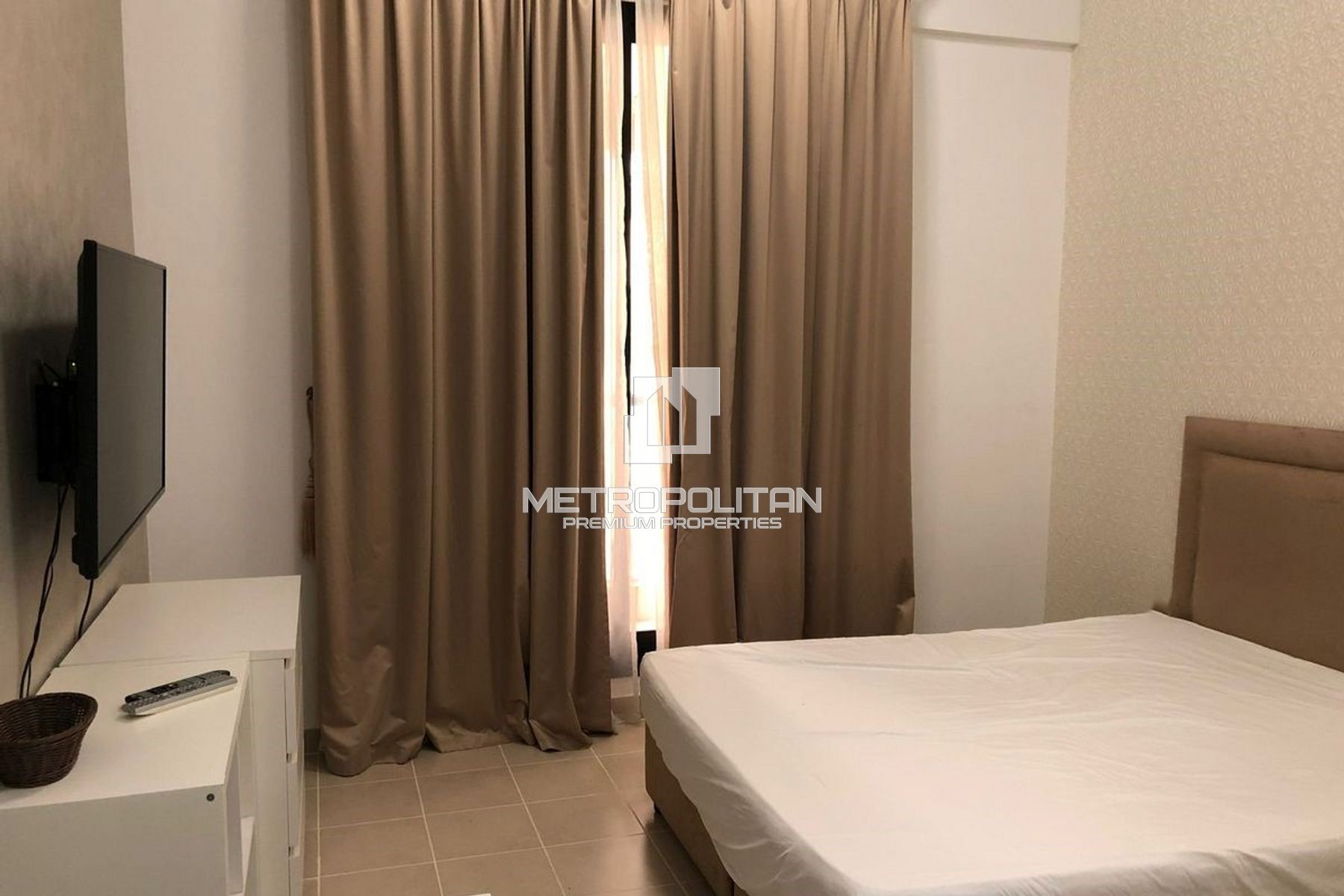 Fully Furnished | Vacant | Well Maintained photo-2