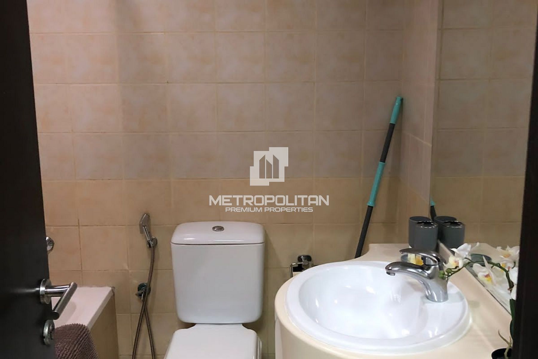 Fully Furnished | Vacant | Well Maintained photo-7