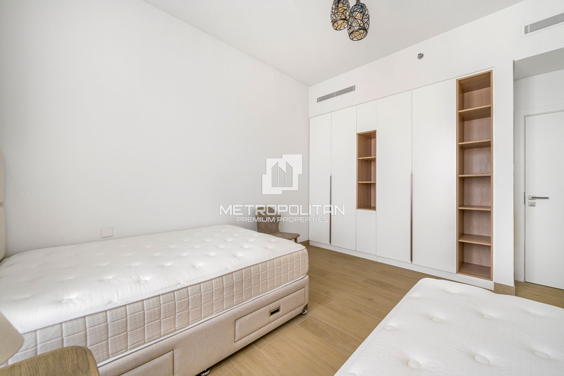 Image - La Rive, Jumeirah, Dubai | Project - Apartment