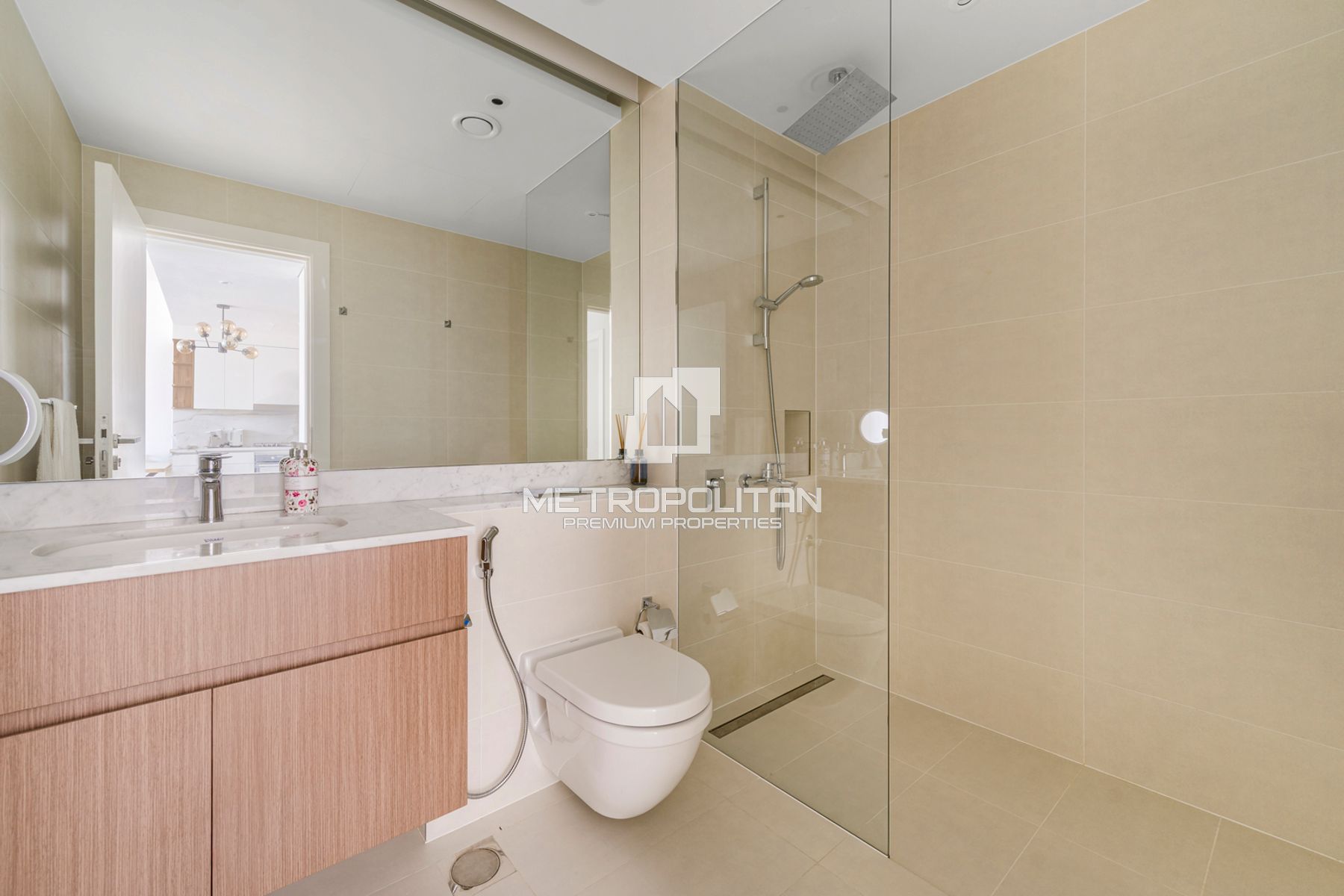 Image - La Rive, Jumeirah, Dubai | Project - Apartment