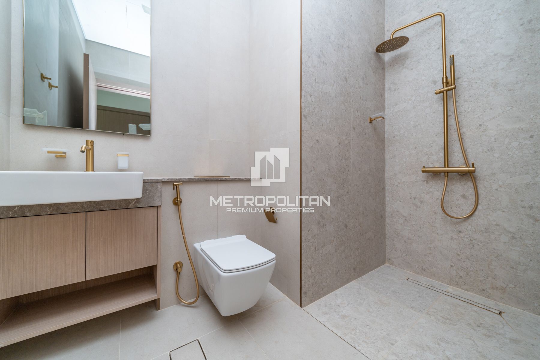 Elegant 1 Bedroom | Private Pool | Park View photo-1