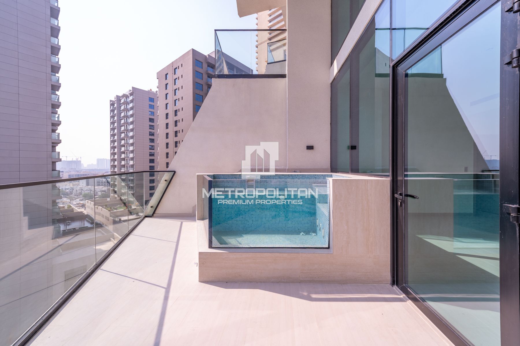 Elegant 1 Bedroom | Private Pool | Park View photo-2