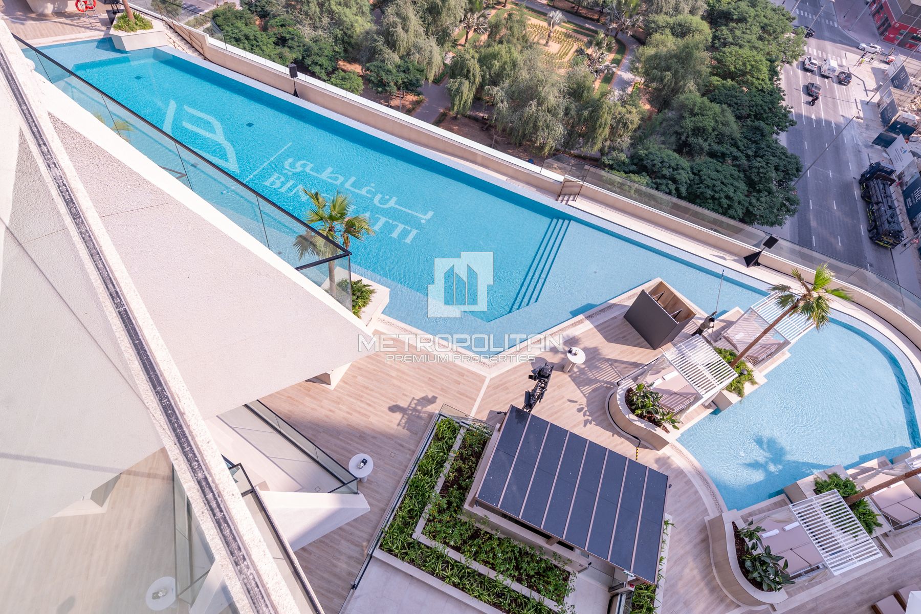 Elegant 1 Bedroom | Private Pool | Park View photo-5