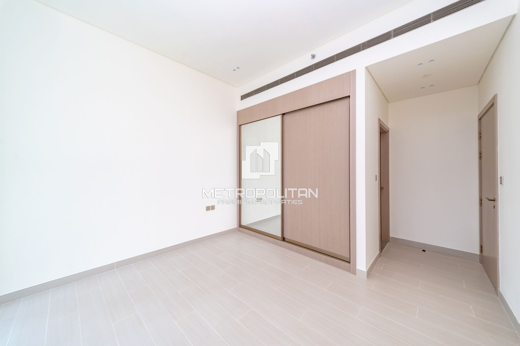 Elegant 1 Bedroom | Private Pool | Park View photo-15