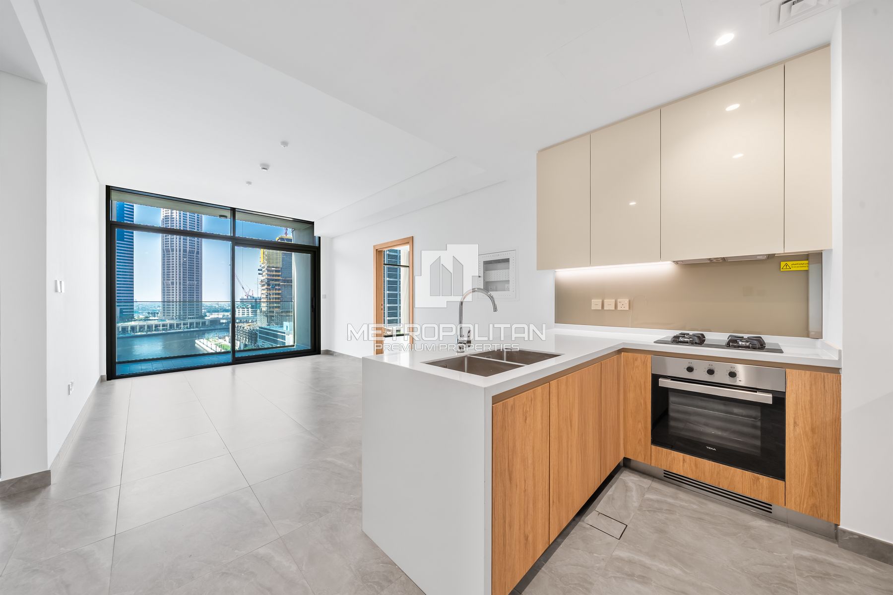 Brand New | Luxury | Waterfront Living | Vacant