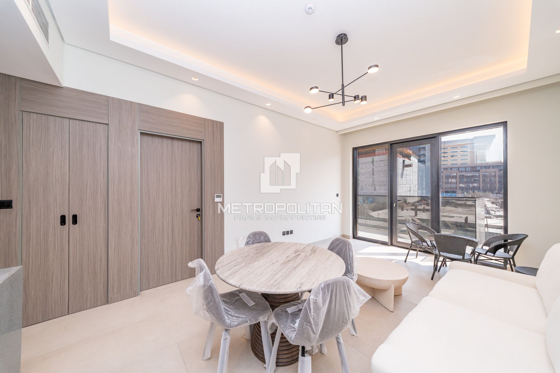 Stylish Interiors | Fully Furnished | Luxurious photo-9