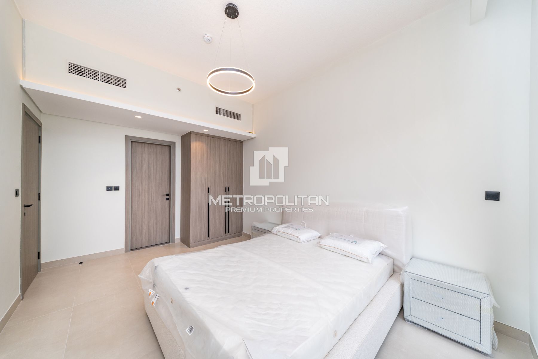 Stylish Interiors | Fully Furnished | Luxurious photo-11