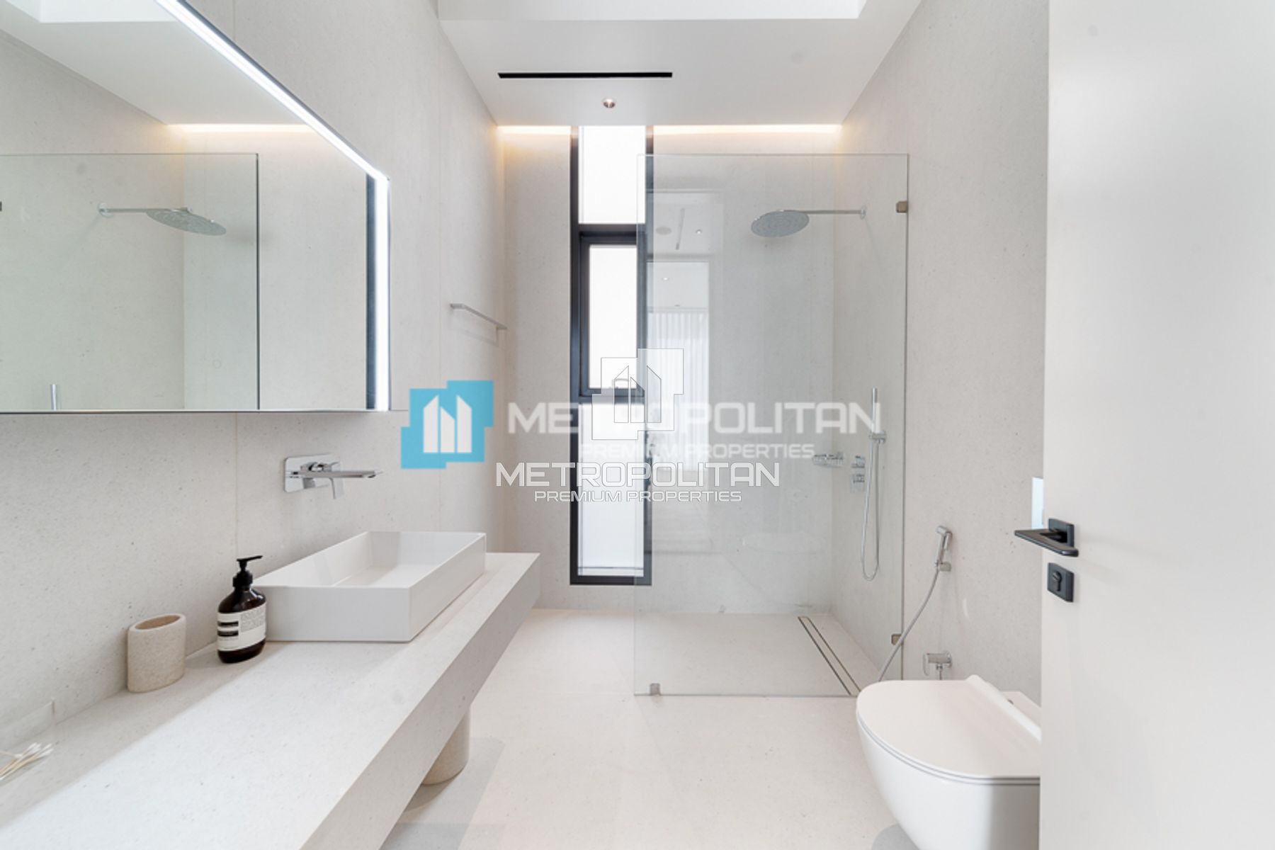 Custom Built |  High End | All Bills Included photo-9