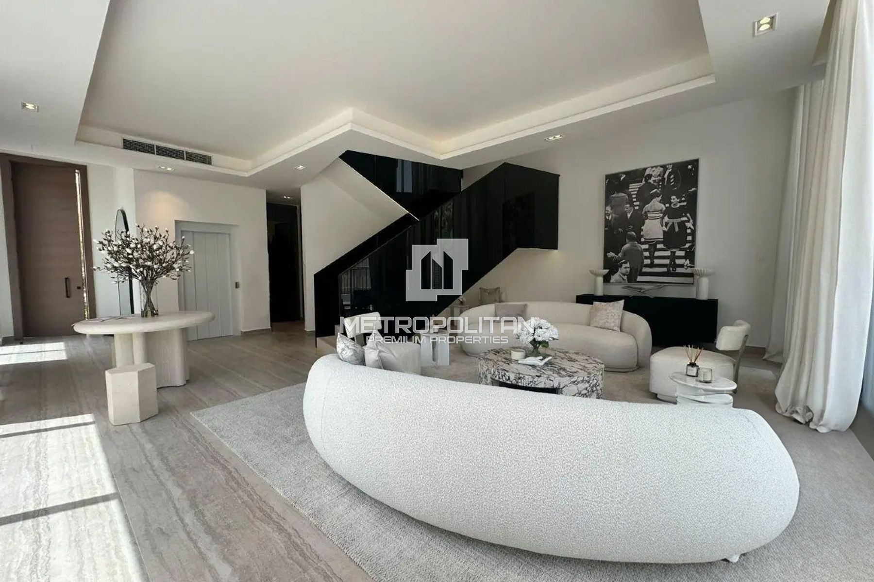 Frontline | Ready for Viewing | Negotiable photo-1