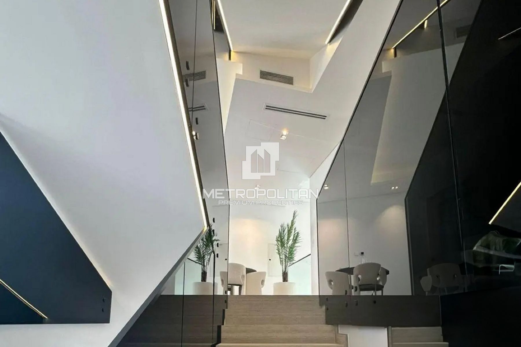 Frontline | Ready for Viewing | Negotiable photo-2