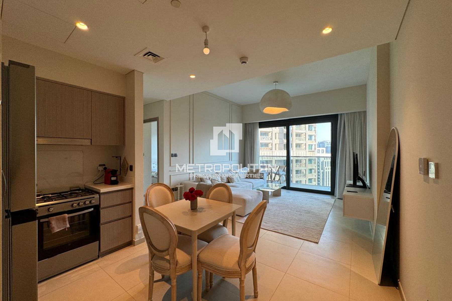 Fully Furnished 1BR High Floor BLVD View photo-1